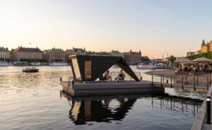 Desavu x Savorak Kelluva Design Sauna kaupungissa